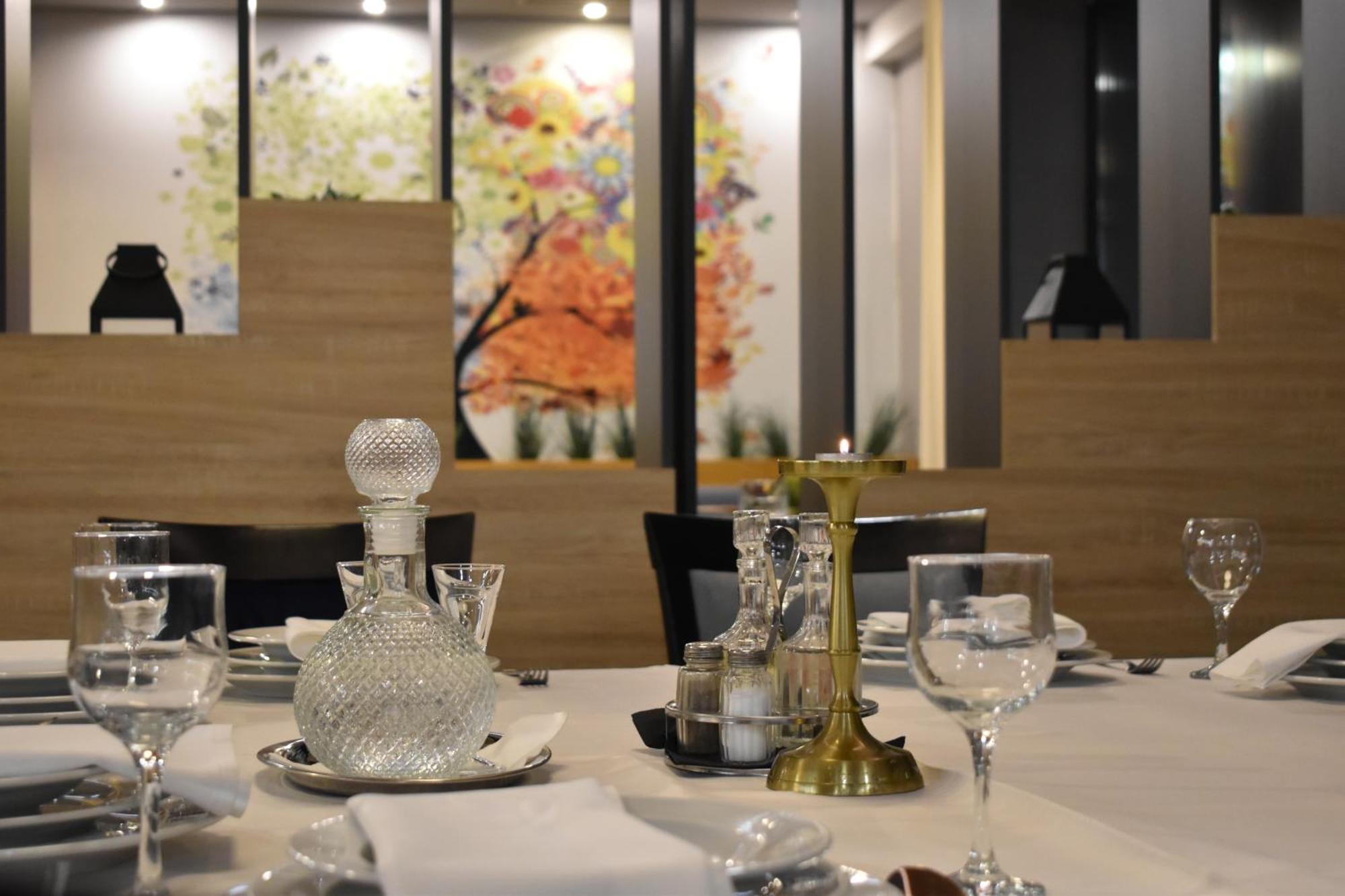 Hotel Safir Bihac Exterior photo